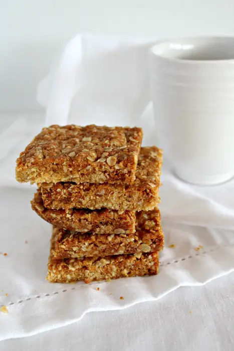 gran's original golden tea time crunchies | berrysweetlife.com