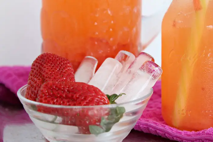 strawberry lemonade (sugar free) | berrysweetlife.com