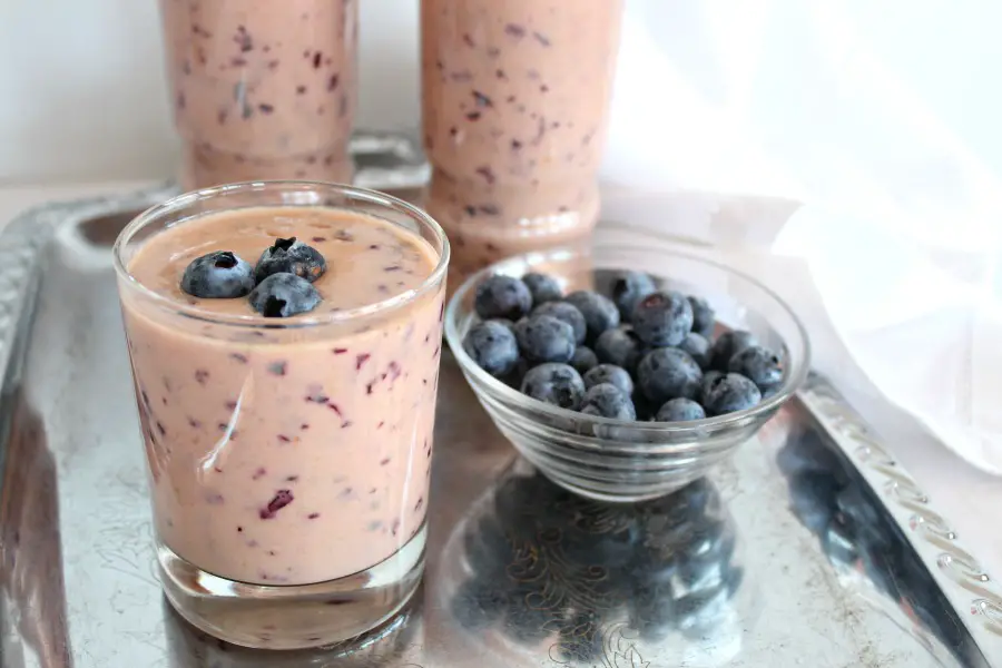 Blueberry Orange & Pawpaw Smoothie | www.berrysweetlife.com