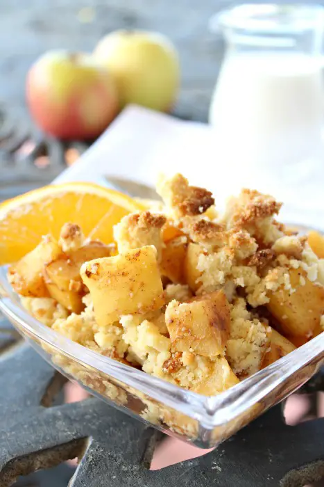 Rustic Apple Crumble with Orange Infusion (Sugar Free) | www.berrysweetlife.com