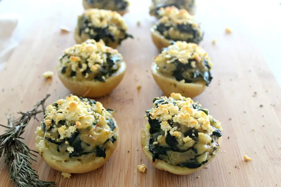 Spinach & Feta Jacket Stuffed Potatoes . Very quick & easy, healthy side dish recipe. Great for the holidays or a weeknight dinner. Really delicious! | www.berrysweetlife.com