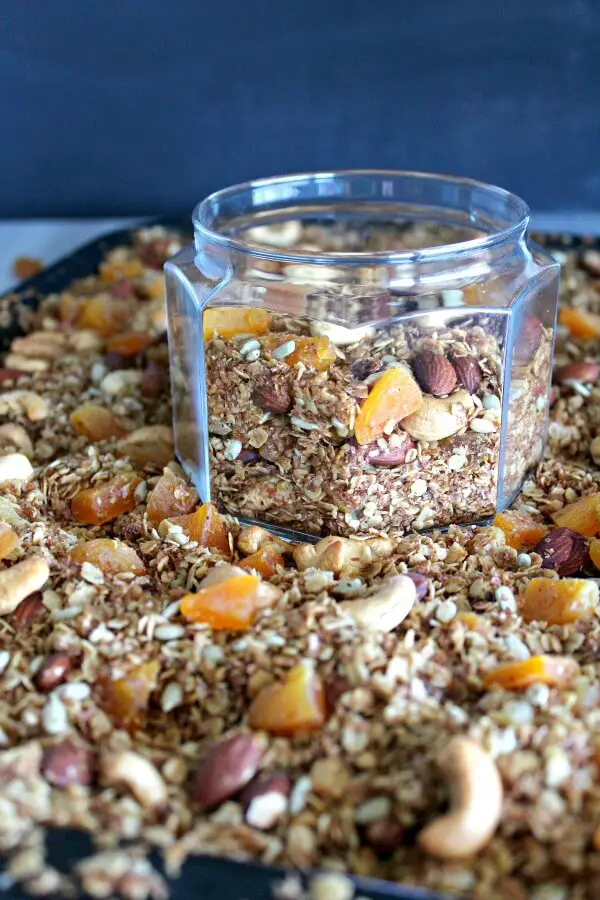 Honey Bran Granola with Almonds & Apricots. Healthy granola recipe, refined sugar free! Easy to make and very delicious. A great way to start your day! | berrysweetlife.com