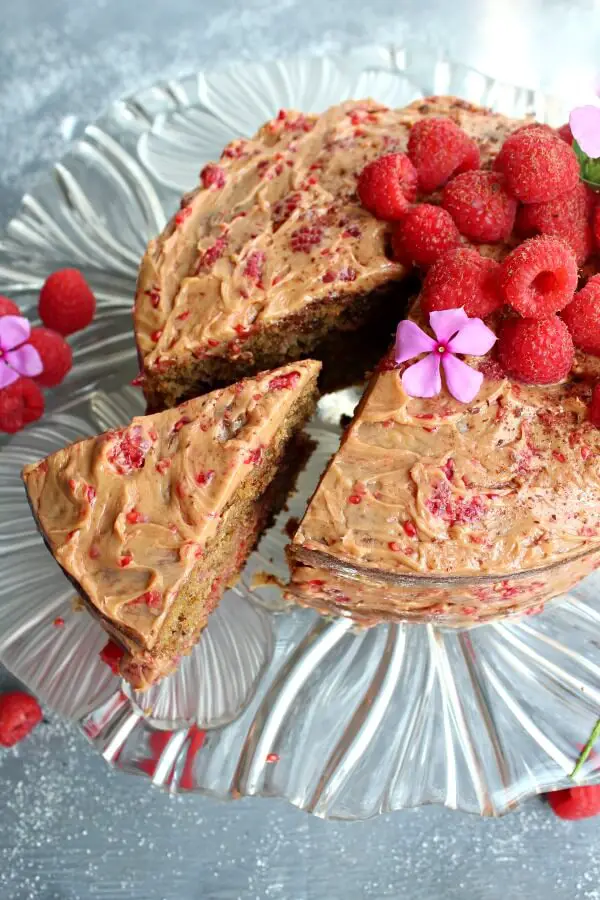 Chocolate Chip Raspberry Coffee Cake. A DELICIOUS and indulgent cake perfect for special occasions. It's easy to make and only takes 25 minutes to cook! | berrysweetlife.com