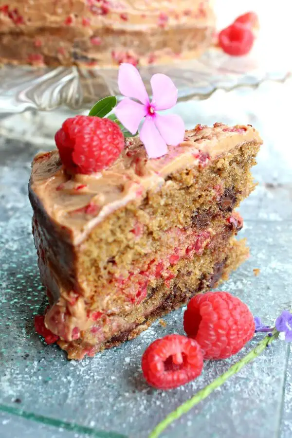 Chocolate Chip Raspberry Coffee Cake. A DELICIOUS and indulgent cake perfect for special occasions. It's easy to make and only takes 25 minutes to cook! | berrysweetlife.com