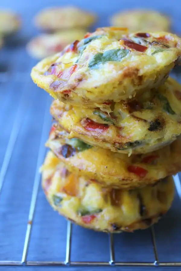 Red Pepper Butternut Basil Egg Muffins. Healthy, delicious breakfast egg muffins that are quick & easy to make. Can be made with any veggies you have on hand | berrysweetlife.com