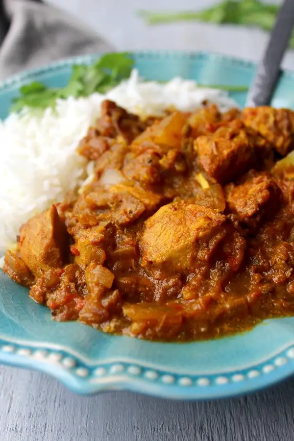 Sweet & Sour Cape Malay Chicken Curry. A traditional flavoursome Cape Malay Curry with sweet potatoes. It's easy to make and the perfect dish to serve your friends and family | berrysweetlife.com