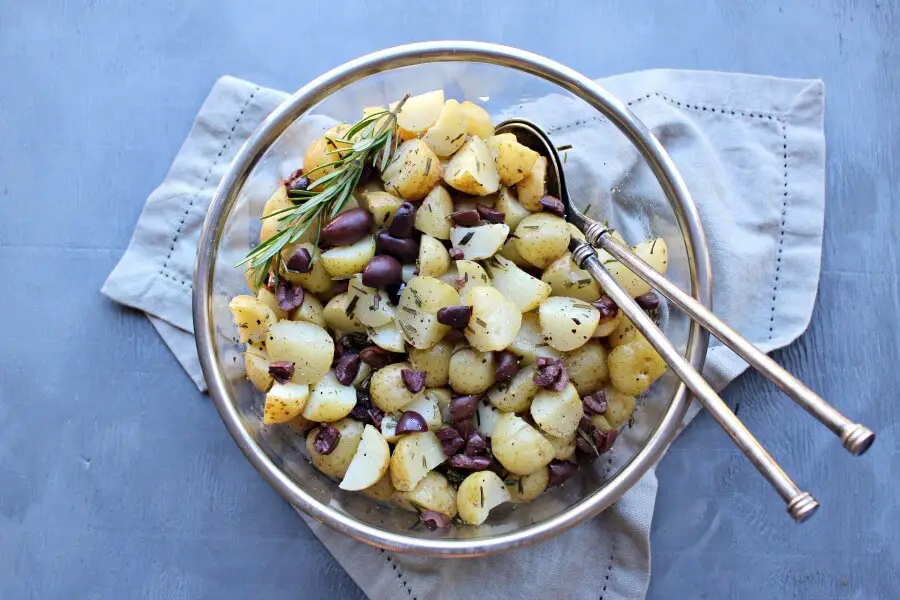 Black Olive Rosemary New Potato Salad. An easy going salad that is simple to make, healthy & delicious! Everyone will be asking for the recipe! | berrysweetlife.com