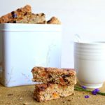 Mango Date Brown Flour Muesli Rusks. A healthy South African rusk recipe that is easy to make, naturally sweetned and packed full of goodness! | berrysweetlife.com