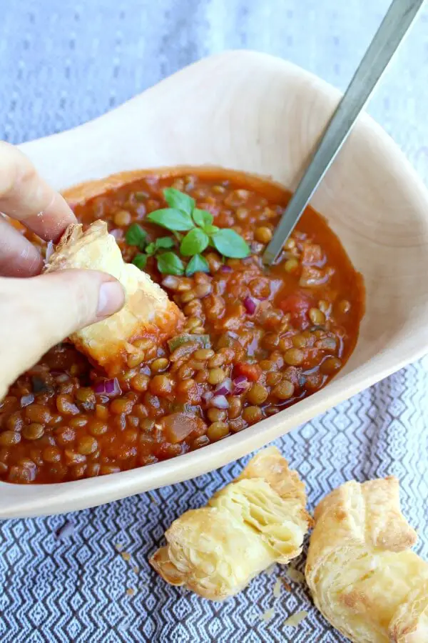 Vegetarian Tomato Mushroom Lentil Ragout. A French stew inspired vegetarian meal that the whole family will love. SO packed with flavour and GOODNESS and easy to make | berrysweetlife.com