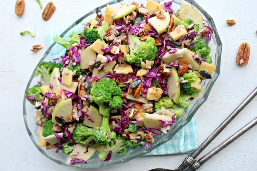 Broccoli Pineapple Pecan Pumpkin Seed Salad. A happy, healthy, spring-time salad, perfect for any occasion. Your friends & family will love this one! | berrysweetlife.com