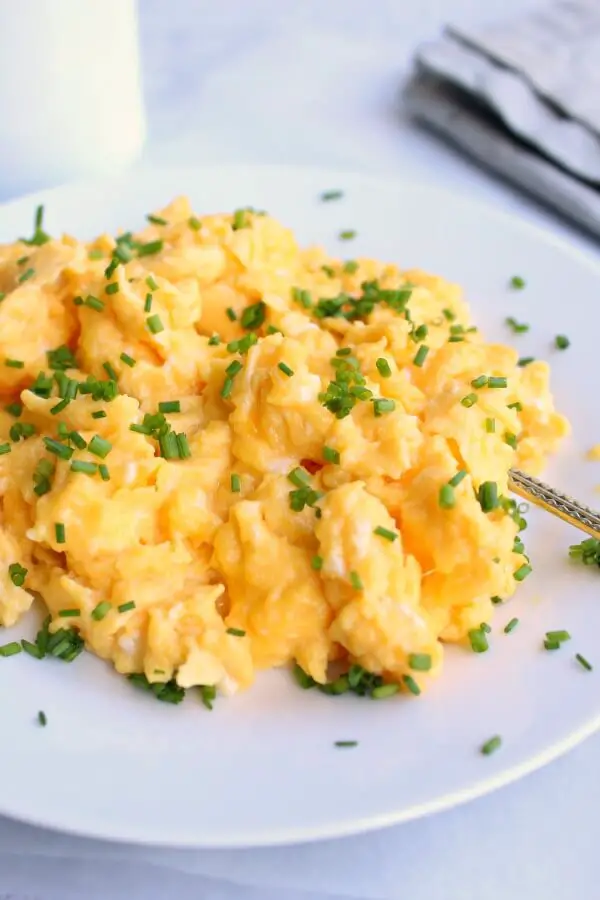 How to make scrumbled eggs