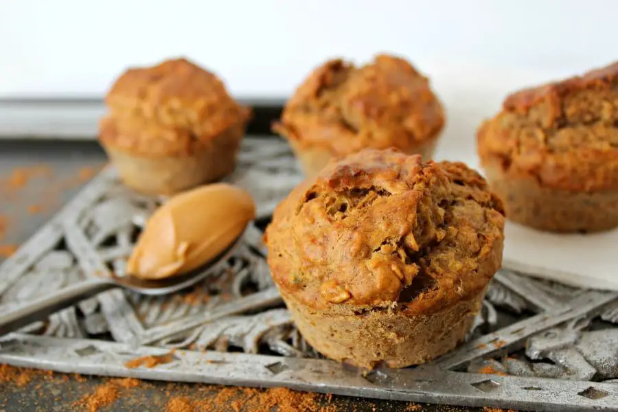 Oatmeal Peanut Butter Banana Muffins. Healthy & delicious muffin recipe, perfect for breakfast, lunch boxes or a tasty snack! Kids & adults love these | berrysweetlife.com