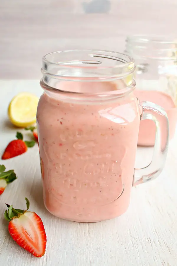 Main squeeze! 🍋 This pink lemonade smoothie recipe is a sweet and  delicious blend that's perfect for any time of the day., By nutribullet