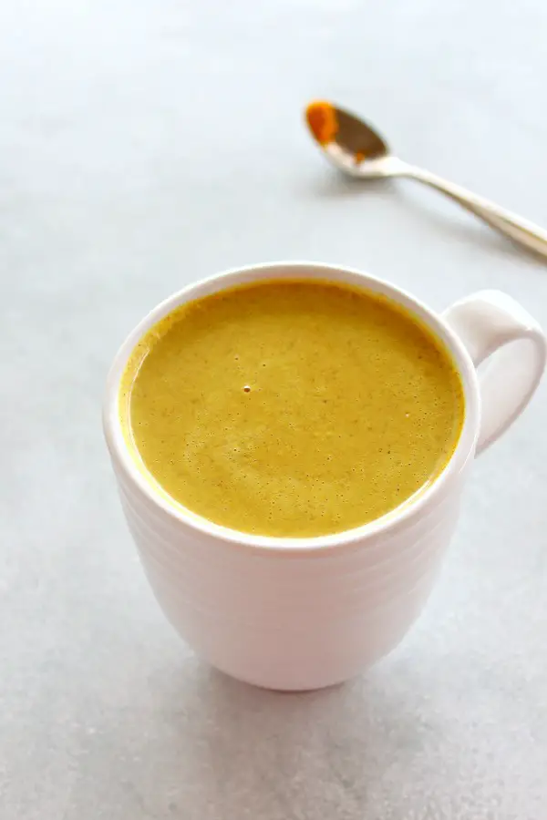 Golden Milk Turmeric Ginger Latte - Berry Sweet Life