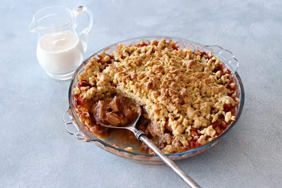 Irresistible Caramel Apple Crisp