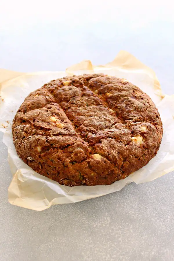 Easy Irish bread that is packed with zucchini and has a crunchy crust, only 6 ingredients, this homemade Simple Zucchini Feta Soda Bread is simply heavenly! | berrysweetlife.com