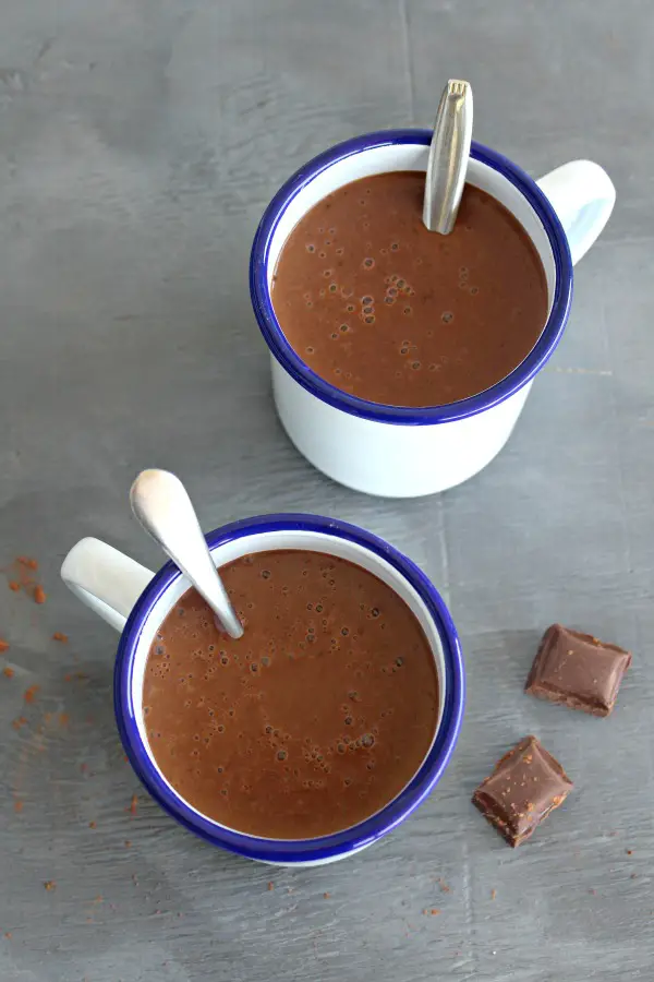 Spicy Thick Healthy Hot Chocolate. The perfect warm and comforting, silky smooth hot chocolate treat, it's quick and easy to make and the whole family will love it. | berrysweetlife.com