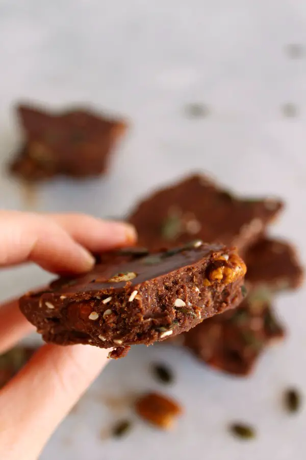 Monumental Meals Chocolate Orange Pecan Bark. A ridiculously YUMMY and wholesome dessert or snack. Takes simply 12 minutes to put together and shall be a hit with the whole family! | berrysweetlife.com