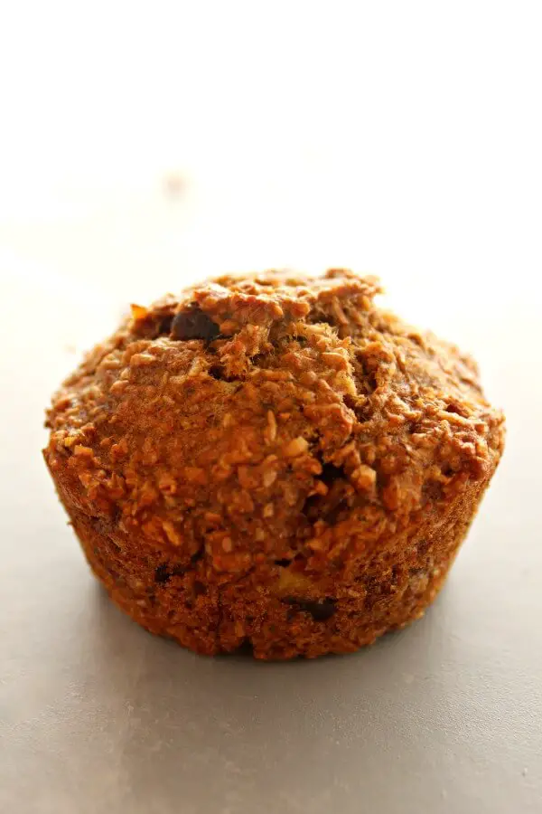 Breakfast Banana Bran Spice Muffins. Naturally sweetened, healthy muffins that take just over 20 minutes to make. Delicious eaten hot out the oven, and the perfect breakfast on the go! | berrysweetlife.com