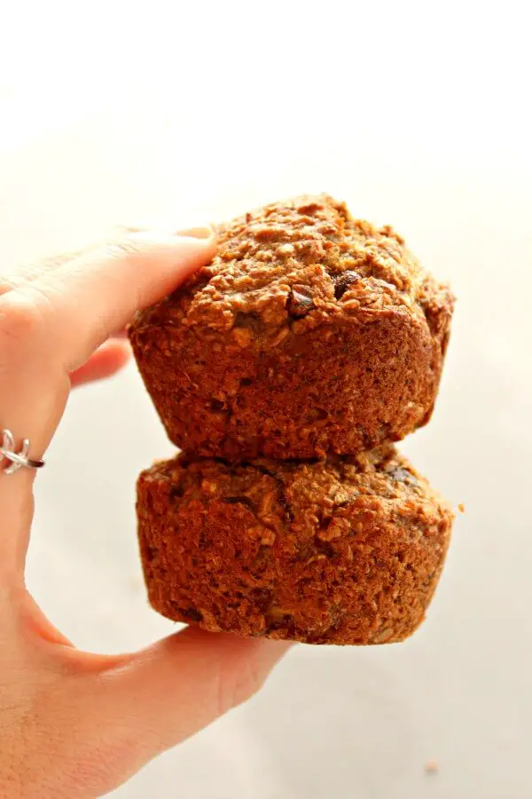 Breakfast Banana Bran Spice Muffins. Naturally sweetened, healthy muffins that take just over 20 minutes to make. Delicious eaten hot out the oven, and the perfect breakfast on the go! | berrysweetlife.com