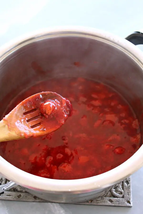 Sugar Free Strawberry Chia Seed Jam. Easy 20 minute, honey sweetened jam, packed with strawberries and chia seeds with a hint of vanilla. This jam is the BEST ever! | berrysweetlife.com