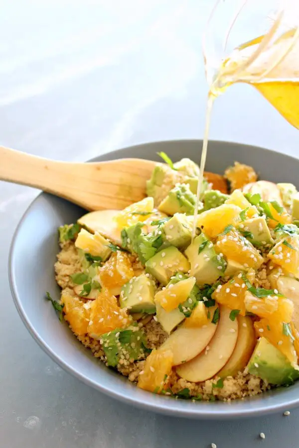 Glorious, easy and healthy Zingy Avocado Citrus Couscous Salad goes amazingly with chicken, fish or tofu. It has a homemade citrus dressing, so fresh! | berrysweetlife.com