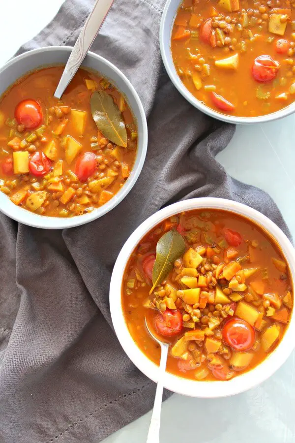 Amazing Indian Vegetable Lentil Soup. A fragrant, simple, extremely HEALTHY soup made with curry powder and spices, lentils and lots of fresh veggies | berrysweetlife.com