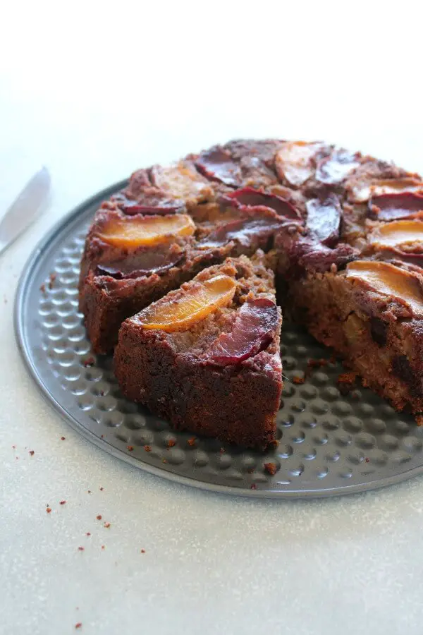 No sugar, gluten or dairy - this vegan Stone Fruit Apple Date Brunch Cake is easy to make, healthy, full of fresh fruit and bursting with flavour! | berrysweetlife.com