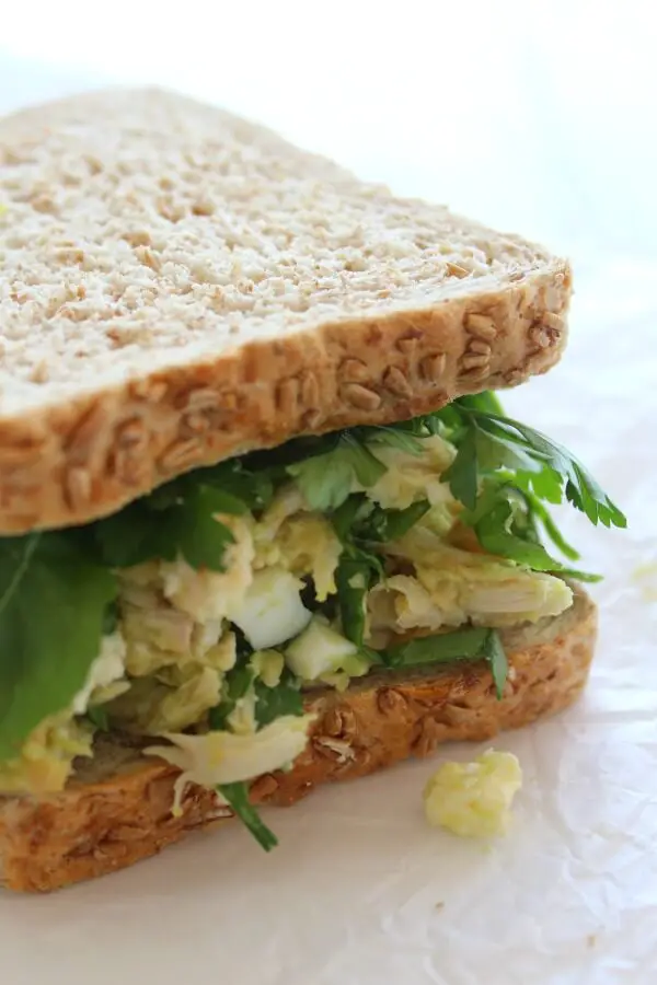 Smashed Chickpea Avocado Chicken Salad. 15 minute CREAMY, tasty and really healthy salad. Eat this in sandwiches, bagels, wraps, on toast etc | berrysweetlife.com