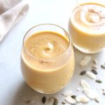 Healthy, vegan and skinny, yet it tastes like a pumpkin milkshake! Healthy Glow Pumpkin Smoothie is full of heart and skin healthy vitamins and minerals | berrysweetlife.com