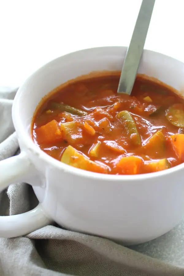 Quick, hearty, healthy, chunky and vegan Wonderful Homemade Vegetable Soup, made with any combination of fresh or frozen veggies and homemade tomato salsa! | berrysweetlife.com