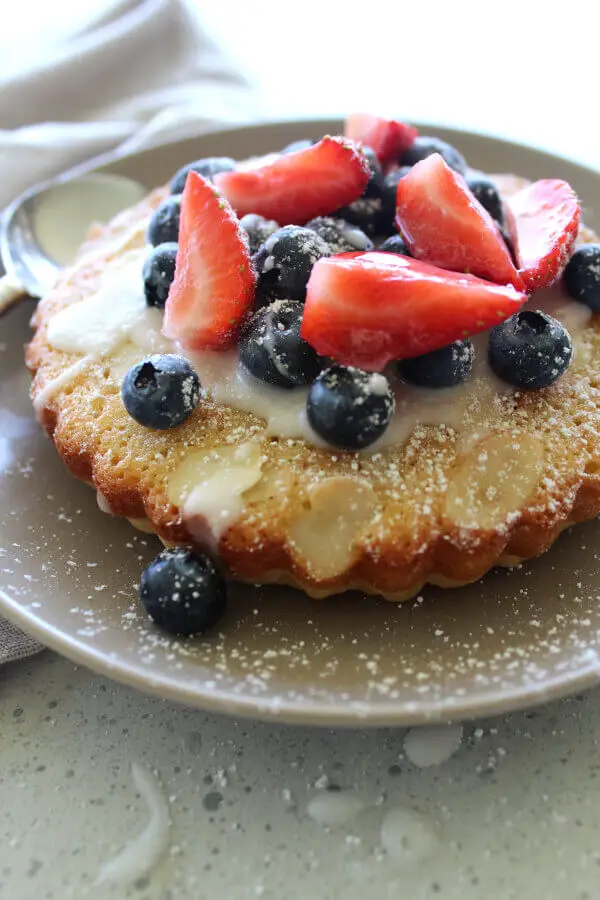 Mini Classic Berry Apricot Almond Tarts recipe - easy to make with ground almonds and shortcrust pastry for a tea time treat or a delicious French dessert! | berrysweetlife.com