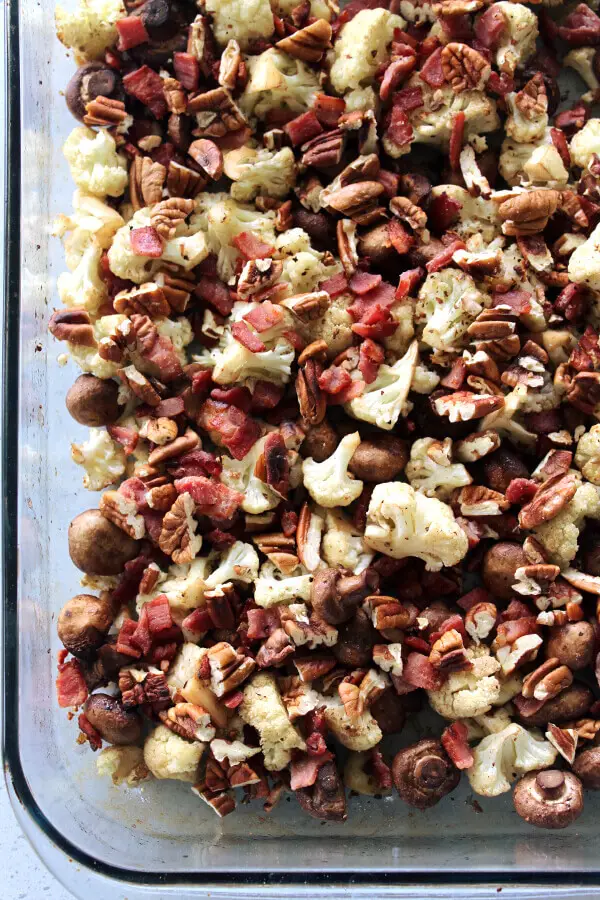 Low carb, easy to make, tasty Roasted Mushroom Cauliflower Bacon Salad with pecans and creamy yoghurt balsamic garlic dressing, seriously YUM! | berrysweetlife.com