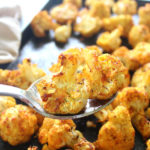 25 minute vegan Golden Spice Roasted Cauliflower is unbelievably delicious! Crispy on the edges, flavourful, and packed with vitamins, minerals, antioxidants and anti-inflammatories. Such an easy side dish! | berrysweetlife.com