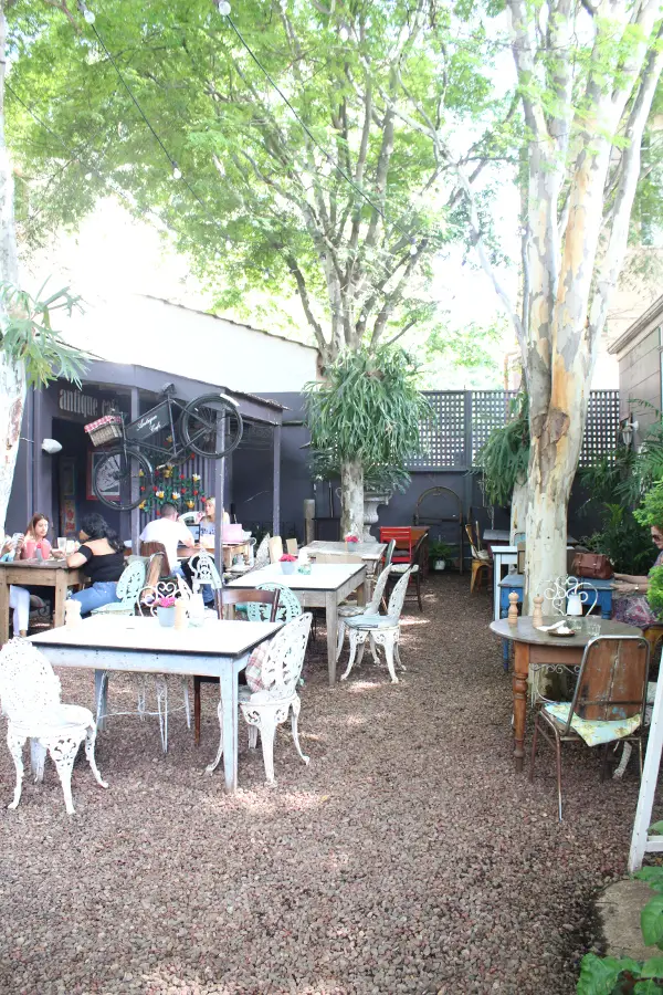 Antique Cafe Durban | berrysweetlife.com