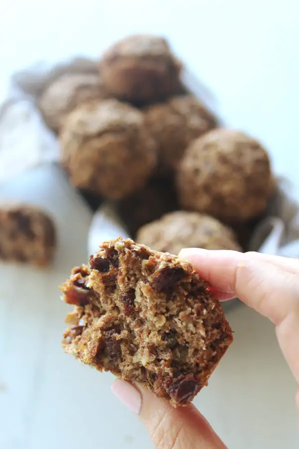 Sugar And Dairy Free Raisin Bran Muffins | berrysweetlife.com