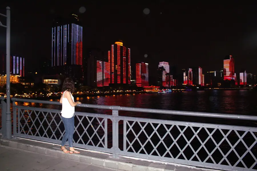 The glorious Pearl River Lights In Guangzhou China form striking images stretching from building to building and as far as the eye can see! | berrysweetlife.com