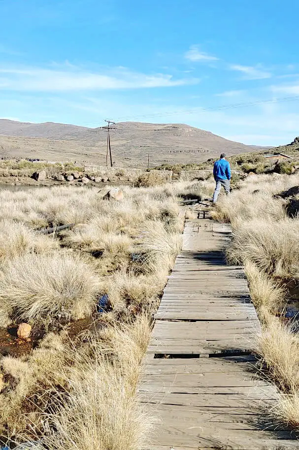 A list of 16 Reasons To Visit Afriski Lesotho: from the sheer beauty, the snow and the skiing, to the delicious food and spicy gluhwein! | berrysweetlife.com