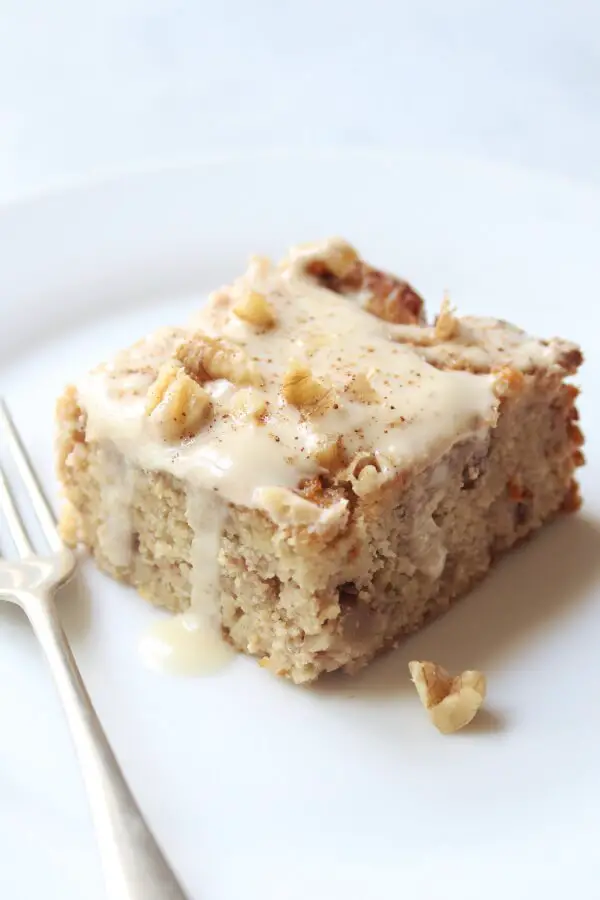 Gluten Free Banana Bread Sheet Cake | berrysweetlife.com