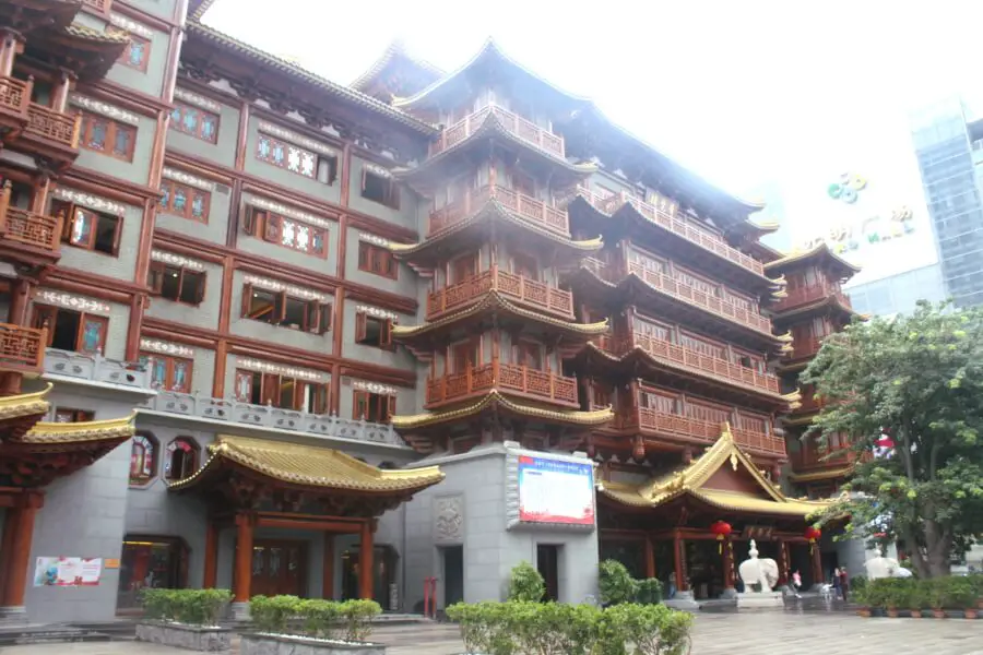 Dafo Buddhist Temple In Guangzhou China | berrysweetlife.com