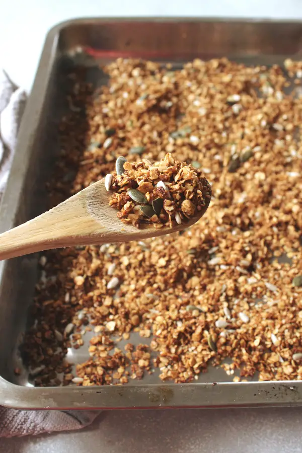 Crunchy Honey Seed Granola | berrysweetlife.com