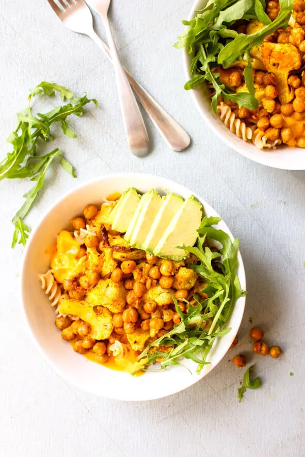 Cauliflower Chickpea Pasta With Garlic Butternut Sauce | berrysweetlife.com