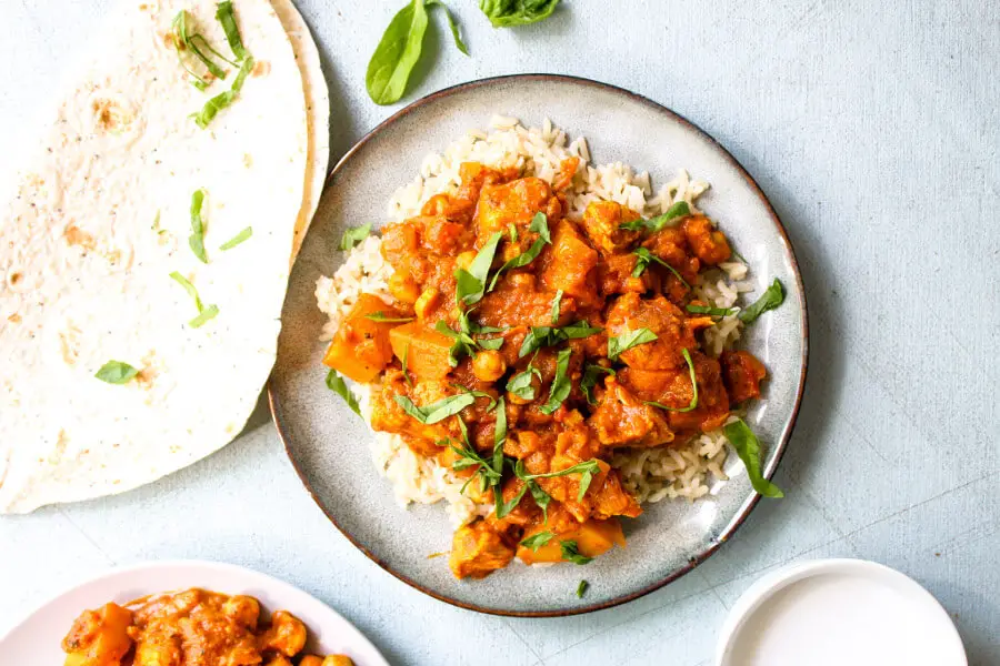 Chicken Chickpea Coconut Curry | berrysweetlife.com