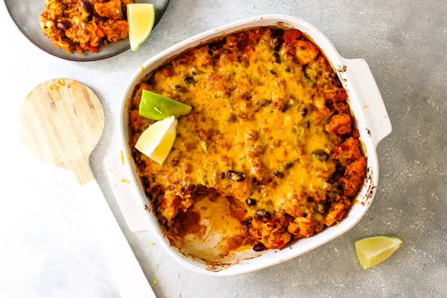 Cuban-Style Chicken Rice Bake | berrysweetlife.com