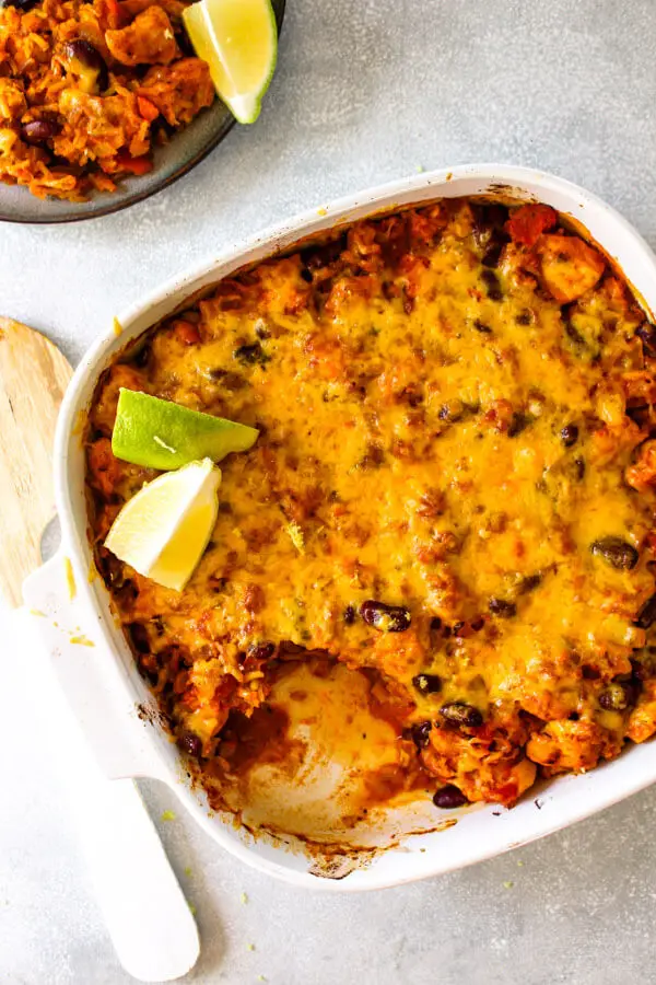 Cuban-Style Chicken Rice Bake | berrysweetlife.com