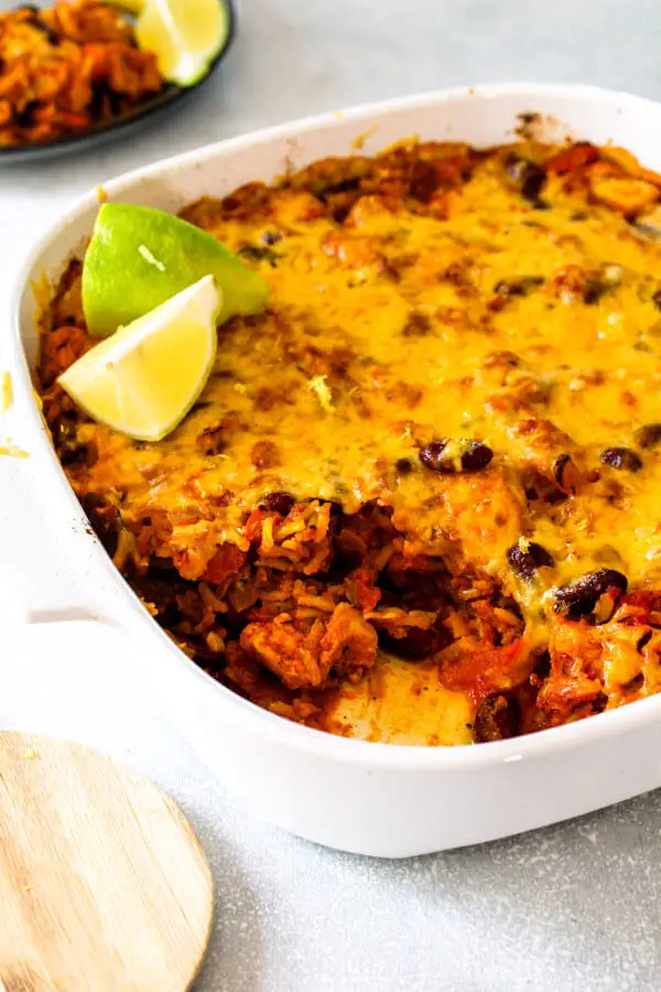 Cuban-Style Chicken Rice Bake | berrysweetlife.com