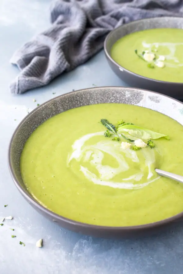 Broccoli Cauliflower Potato Leek Soup | berrysweetlife.com