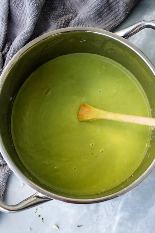 Broccoli Cauliflower Potato Leek Soup | berrysweetlife.com