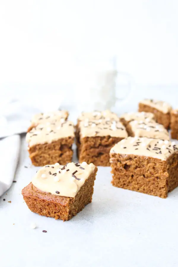 Gingerbread Sheet Cake With Cream Cheese Frosting | berrysweetlife.com