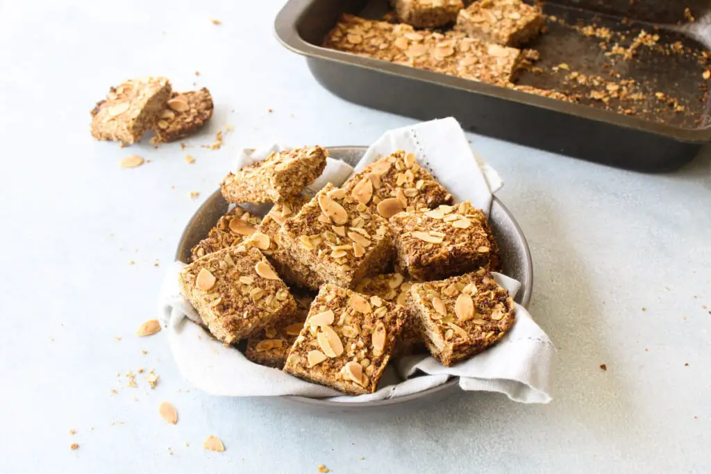 Gluten Free Healthy Almond Crunchies | berrysweetlife.com